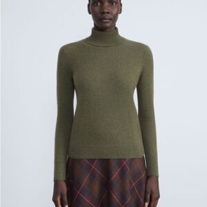 Lafayette 148 Cashmere Turtleneck